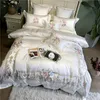 ホワイトブルーピンクの豪華な花刺繍100Sエジプトの綿の寝具セット布団カバーベッドシートリネン枕カバー240112