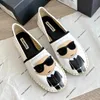 Karl Lagerfield vrouw Designer schoen Womens espadrilles visser kleding schoenen borduren luxe stoffen pantoffels mode platte DHgate canvas mans zwarte loafer schoenen