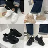 Freizeitschuhe, Designer-Schuhe für Damen, klobiger Sneaker, atmungsaktive Schnürschuhe für Papa, runder Kopf, Keilsneaker, Sport-Komfort-Läufer