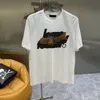 メンズデザイナーTシャツ1V半袖Tシャツカジュアルポロシャツ飛行機バッグプリントスウェットシャツ男性