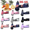 Weiche, rutschfeste Aqua-Unisex-Schnelltrocknende Surf-Freizeitschuhe mit weicher Sohle, atmungsaktive Mesh-Wasserschuhe, Strand-Turnschuhe, Tauchsocken, rutschfest, Schwimmen, Schnorcheln, bequem