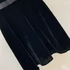 2024スプリングブラックコントラストカラーボウベルドレスドレス夏の短い袖の首ネックパネル膝の長さのカジュアルドレスB4J121145