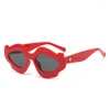 Zonnebril Vintage Lip Cat Eye Dames Merk Designer Shades Zonnebril Vrouwelijke Mode Veelhoek Onregelmatige Klinknagel