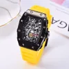 Montre de sport crâne ensemble tarière série rétro loisirs mode quartz hommes et femmes montres 2021237P