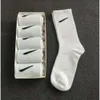 Women Sport Sock Walktyns Largos Disigner Sock for Woman pończochy czyste bawełniane sport