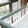 Bande Anti-Collision de berceau de bébé de coton avec la circonférence de lit de bord enveloppé et bande de Protection de pare-chocs de berceau de bébé 240112