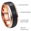 Bonlavie Rose Gold 도금 된 텅스텐 카바이드 반지를위한 Black Brushed Wedding Band Step Beveled Edge Comfort Fit 크기 512 240112