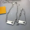 Novas jóias de luxo titânio aço prata pendurado tag carta dupla camada pulseira moda masculina e feminina colar