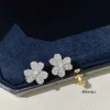 Designerörhängen Luxury Charm Frivole Brand Top Quality S925 Sterling Silver Full Crystal Four Leaf Clover Stud för kvinnor med Box Party Gift