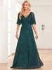 Green 2024 화려한 반짝이는 어머니 섹시한 새로운 블링 플러스 크기 신부 드레스의 라인 어머니 v 네크 라인 구슬 웨딩 대회 파티 백 아웃 폴드 가운