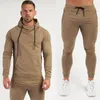 Survêtements pour hommes Ensembles d'entraînement en coton Kits de sport de fitness Pull à capuche avec pantalon Sweatshirts Gym Running