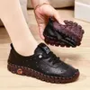 Zapatos de vestir Nuevas zapatillas de deporte de primavera Zapatos de mujer Mocasines de plataforma Casual con cordones Zapatos planos de cuero sin cordones para mamá Zapatillas de ballet sin cordones para mujer