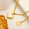 Woman Heart Pendant Necklaces 18K Gold Plated Necklace Designer Jewelry Choker Brand Letter Necklaces Pendant Party Gift