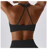 Reggiseni sportivi per donna Crop Top Sexy Scuro V Reggiseno Yoga Cross Sport Halter Neck Palestra Fitness Allenamento Allenamento Intimo imbottito 240113