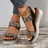 Scarpe eleganti da donna con plateau e tacchi alti sandali con zeppa leopardati casual estivi open toe pantofole moda scivoli da passeggio