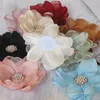 Flores decorativas 10pcs/lote 9cm Made handmade shinestone Center Organza chiffon Fabric Artificial Fake Flower Vester Chaneiras