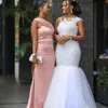 Nuke Pink Bridesmaid Dresses Mermaid One Sholdled Apphed Lace Speak Train Maid of Honor Dresses for Weddingシンプルなスタイルエレガントな結婚式のゲストガウンBR050