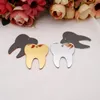 Favor de festa 50 pçs/lote acrílico espelho dentes forma bonito pendurado tags sorriso babyshower presentes do convidado decoração do escritório do dentista