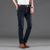 Stretch Autumnwinter Mens Dżinsy styl proste i wszechstronne długie spodnie 240113