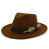 Basker mode trilby fjäder klassisk fedora hatt för män jazz hamburgare vintage vinter hösten sombrero hombre topp hattar