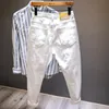 Белые джинсы мужские универсальные модные рваные узкие эластичные шаровары удобные мужские уличные джинсовые брюки 240113