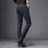 Pantaloni da uomo 2024 Primavera Inghilterra Plaid Lavoro Stretch Uomo Cotone Business Fashion Slim Grigio Blu Pantaloni casual Pantaloni maschili di marca 38