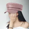 Berets mulheres boina chapéu proteção uv elegante mulheres de couro falso com borda estendida para lazer ao ar livre streetwear