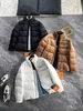 Vestes de créateurs pour hommes Veste de luxe Puffer Parka d'hiver Femmes Pit Stripe Corduroy Premium White Goose Down Col montant rembourré Down Jacket Épaississement Vêtements chauds