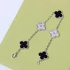 Bracelet à breloques classique plaqué or 18 carats avec trèfle à quatre feuilles, bijoux de créateur, bracelets en nacre élégants pour femmes et hommes de haute qualité