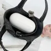 Designväska plånbok mode ny hörlurar skydd fodral vegetabilisk korg trådlös bluetooth väska hänge kvinnlig