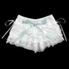 Mehrschichtige Spitze, kurze Bänder, Blumenrüschen, elastische Taille, niedliche Kuchen-Shorts, Lolita für süße Mädchen, Kawaii-Kleidung 240113