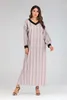 Vêtements ethniques Abaya pour femmes Ramadan Gurban Lâche Robe de femme musulmane Robe arabe Imprimer Col V Fit Dubaï Turquie Marocain