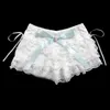 Mehrschichtige Spitze, kurze Bänder, Blumenrüschen, elastische Taille, niedliche Kuchen-Shorts, Lolita für süße Mädchen, Kawaii-Kleidung 240113