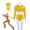 Cosplay met Beatrix Kill Bill The Bride met haar kungfu voor haar tijdens Halloween Carnaval T2208082954