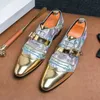 Nya mäns spetsiga guld fold lapptäcke loftare patent läder casual skor manlig formell bröllopsklänning hemkomst zapatos hombre