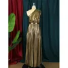 Sukienki swobodne złote jedno ramionowe sukienka Kobiety Formalna suknia balowa obiad Maxi Elegancki brokat Shinny High talia Szczupła plisowana