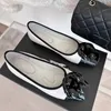 Scarpettestrada screpiere scarpe da ballo da ballo scarpe classiche in pelle verniciata trapunta fiore slittamento su ballerina da donna di lusso di punta di piedi Slingback di alta qualità