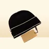 Luksusowy projektant z dzianiny czapkę czapkę męskie czapki unisex do kaszmiru litery w kratę Casualne czapki czaszki mody na zewnątrz Q4399049