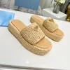 Nieuwe aankomst dames slippers Slippels Hoogwaardige lederen sandalen modemerk ontwerper schoenen Woman Beach Straw Flats Casual