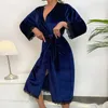 Mulheres sleepwear velevt mulheres veludo camisola de manga completa roupão feminino elegante robe nightwear