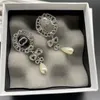 Gemengd Eenvoudig Verguld Zilver Luxe merkontwerpers Letters Stud Geometrisch Beroemde vrouwen Rond Kristal Strass Parel Bruiloft Feest Diamant 221