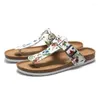 Slippers Klinknagel Vrouwen Zomer Platte Schoenen Vrouwelijke Luxe Slides Rubber Slippers Designer Strand Hawaiiaanse Hoof Hakken Metalen Decoratio