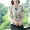 Blouses pour femmes 2024 été bureau dame impression col en v 3/4 manches chemisier femmes vêtements simplicité boutons chemises lâches dames tout-match