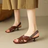 Sandalen met lente gespiepen elegant en voor zomer dames sals