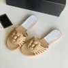 Nya sommarsandal tofflor designers sandaler berömda designer kvinnor klassiska kamelier linje rem sandaler platt glider flip flops läder utomhus loafers strandkläder