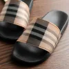 classic Vintage tartan mens rubber Sandals luxury Designer Mules canvas Summer Sliders Casual shoes Slide slipper loafer fashion womens sandale flat Beach outdoor