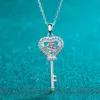 ネックレスNeetim Moissanite Necklace for Women Love Heart Key Pendant 0.5ct Sterling sier Labダイヤモンドネックレス付きGRA証明書