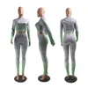 Pantalones de dos piezas para mujer, ropa deportiva de manga larga, traje de Yoga con rayas degradadas, conjunto de chándales, novedad de 2024
