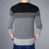 Autunno marchio di moda casual maglione collo a righe slim fit mens maglioni pullover uomo pull homme contrasto colore maglieria 240115