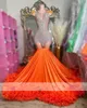 Prom Orange Long Farkly Kleid 2024 für schwarze Mädchen Perlen Kristalle Plus Size Feathers Geburtstagsfeierkleider Robe 0505